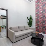 Nova * Budapest